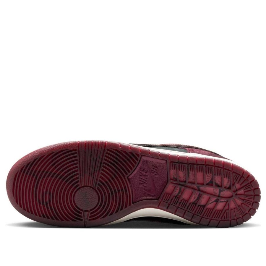 Nike x Riot Skateshop SB Dunk Low ‘Mahogany Dark Beetroot’