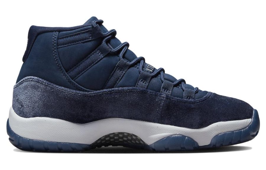 Air Jordan 11 Retro ‘Midnight Navy Velvet’