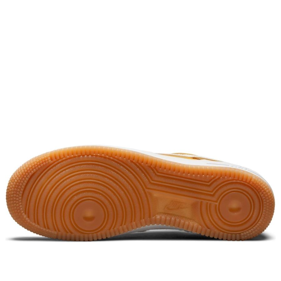 Nike Air Force 1 ’07 SE ‘First Use – University Gold Gum’