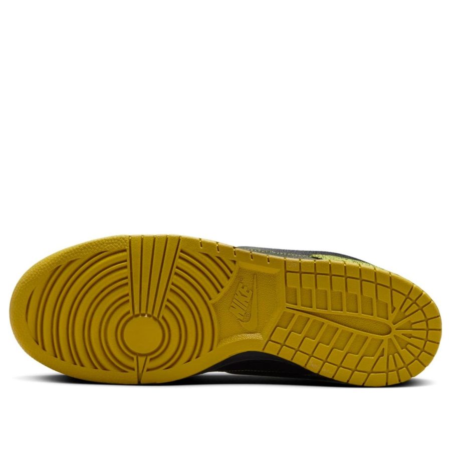 Nike Dunk Low ‘Halloween’