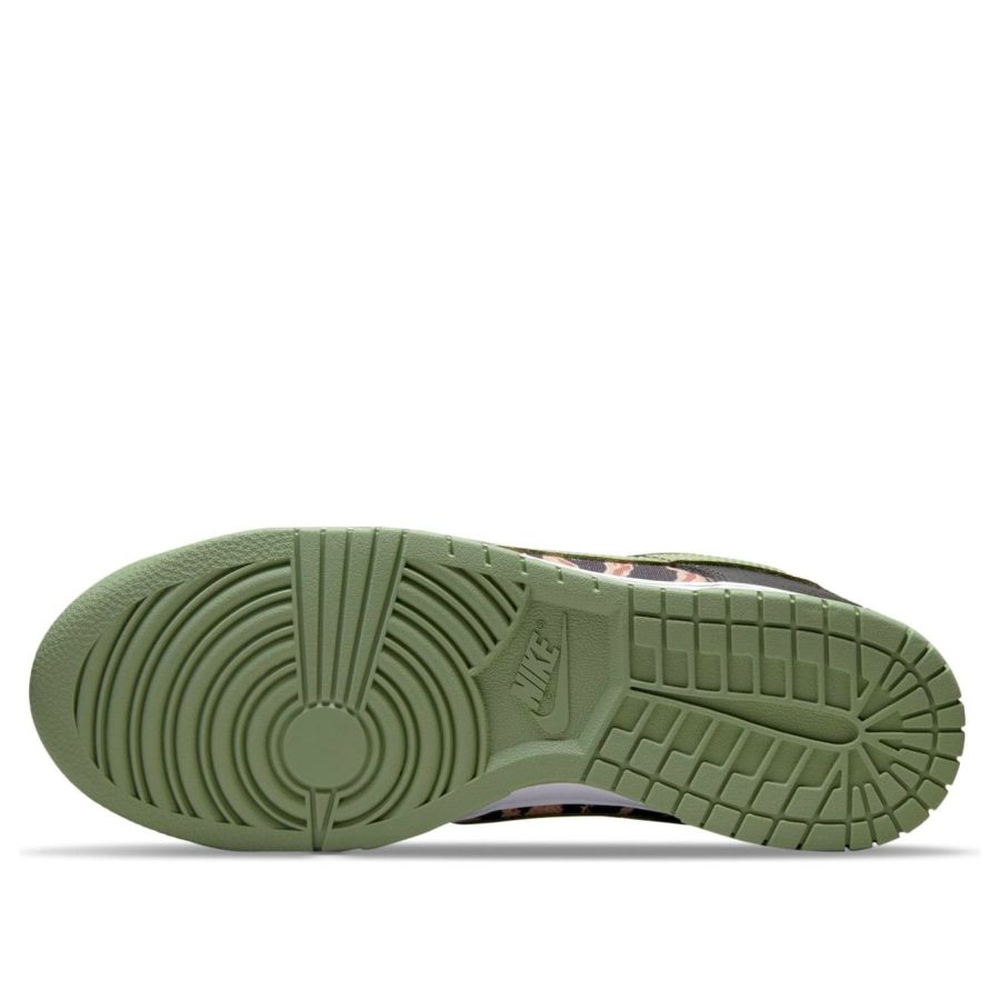 Nike Dunk Low SE ‘Black Multi-Camo’