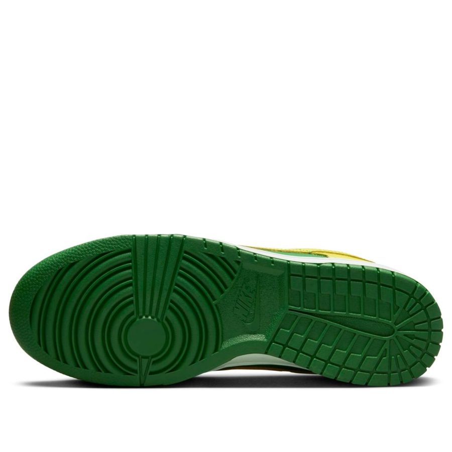 Nike Dunk Low ‘Reverse Brazil’