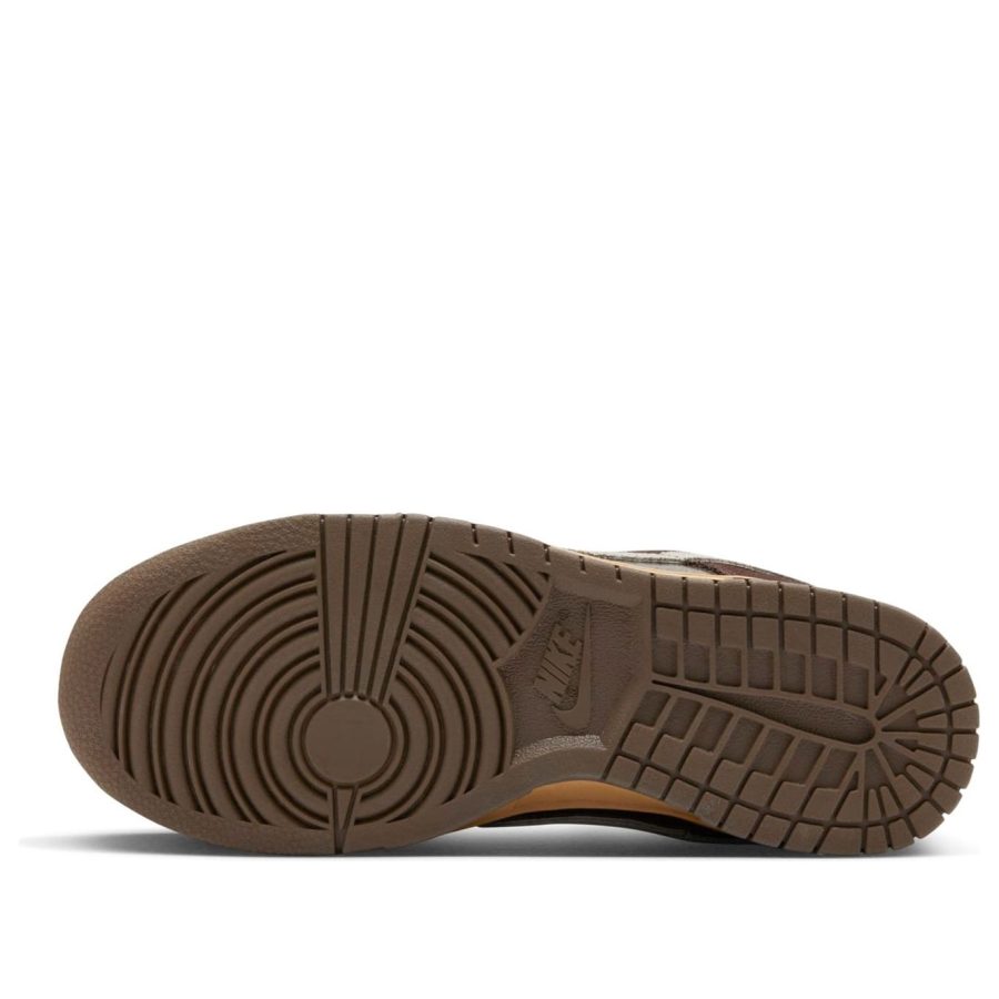 Nike Dunk Low ‘Love & Peace’