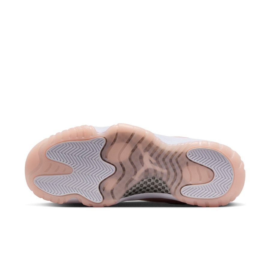 Air Jordan 11 Retro Low ‘Legend Pink’