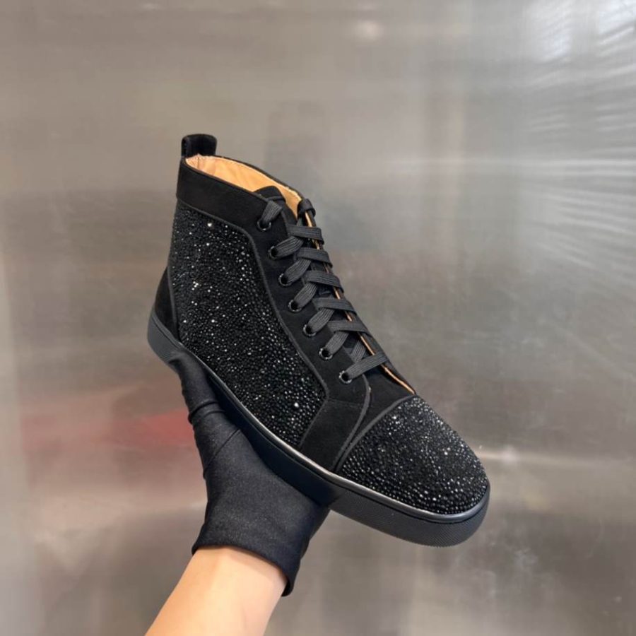 Christian Louboutin Low Top Black Sneaker – CLS053