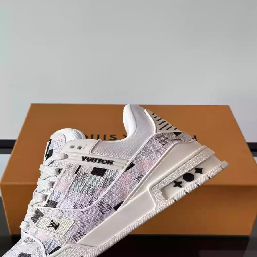 LOUIS VUITTON LV TRAINER MAXI PINK – LVS222