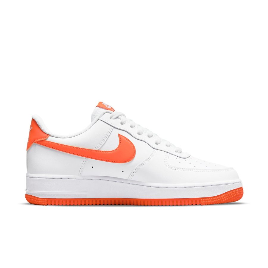 Nike Air Force 1 ’07 ‘White Team Orange’