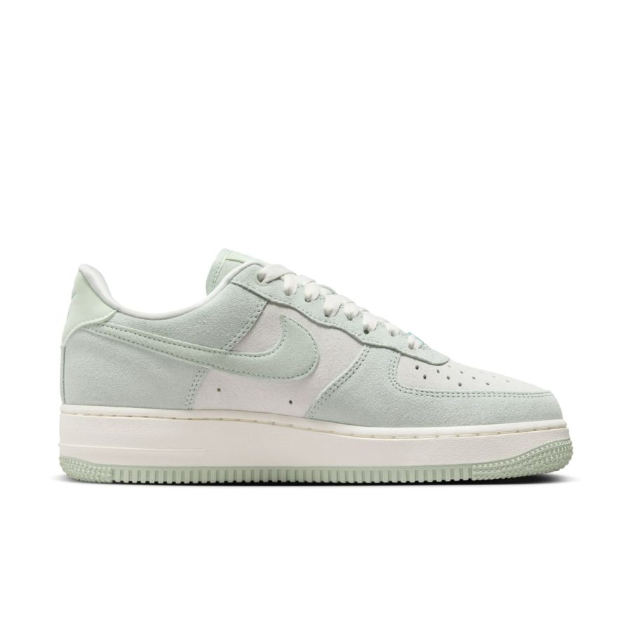 Nike Air Force 1 ’07 SE ‘Spruce Aura Pistachio Frost’