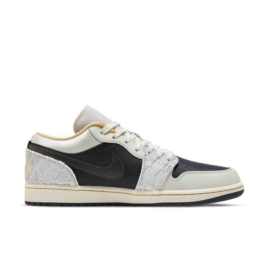 Air Jordan 1 Low SE ‘Beaded Swoosh’