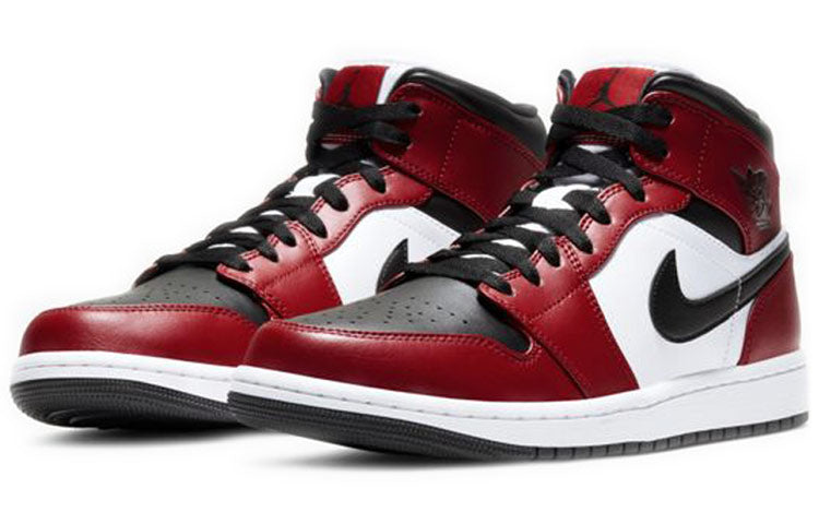 Air Jordan 1 Mid ‘Chicago Black Toe’