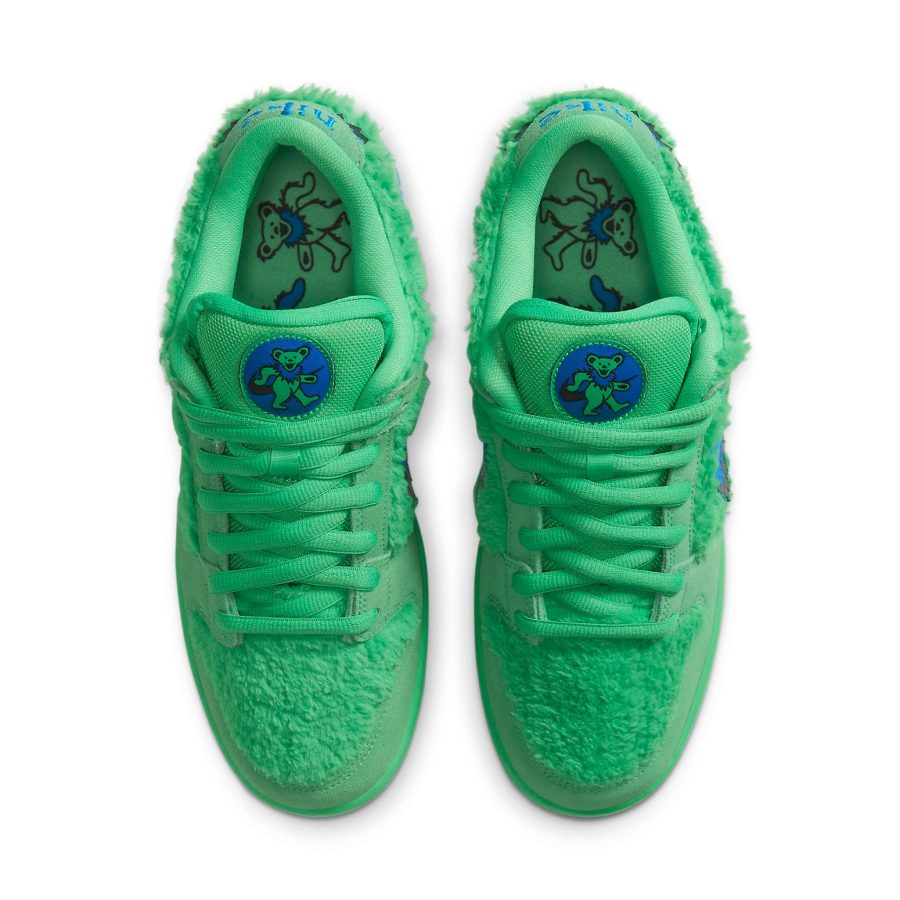 Nike x Grateful Dead SB Dunk Low ‘Green Bear’