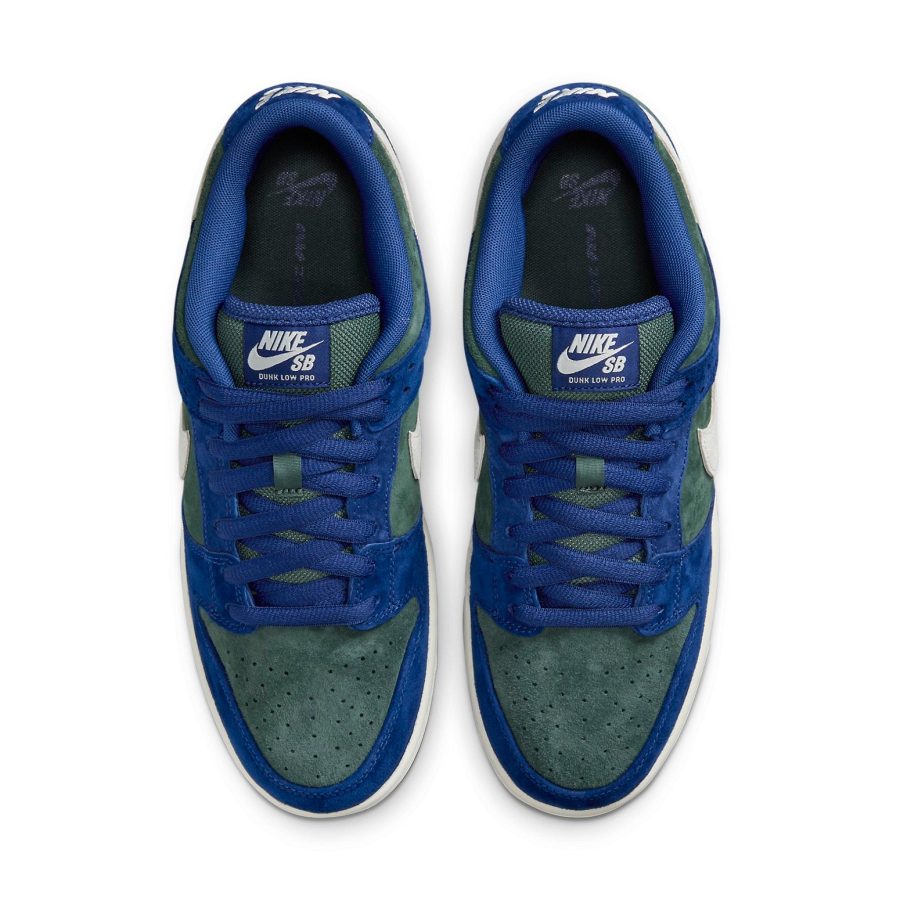 Nike SB Dunk Low ‘Deep Royal Blue’