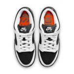 Nike x TIGHTBOOTH SB Dunk Low ‘White Black’