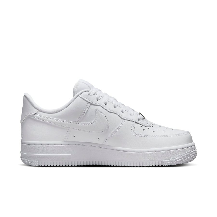 Nike Air Force 1 ’07 ‘White Chrome’