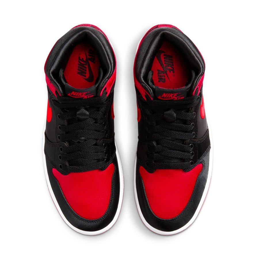 Air Jordan 1 Retro High OG ‘Satin Bred’