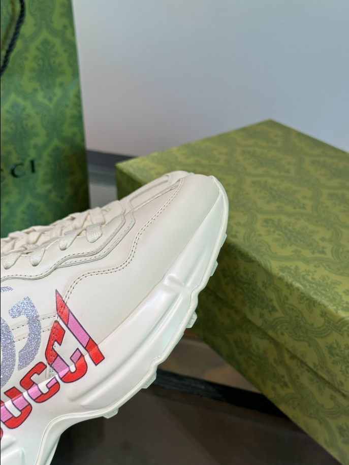Gucci Ivory Leather Double G Sneaker – GCC175