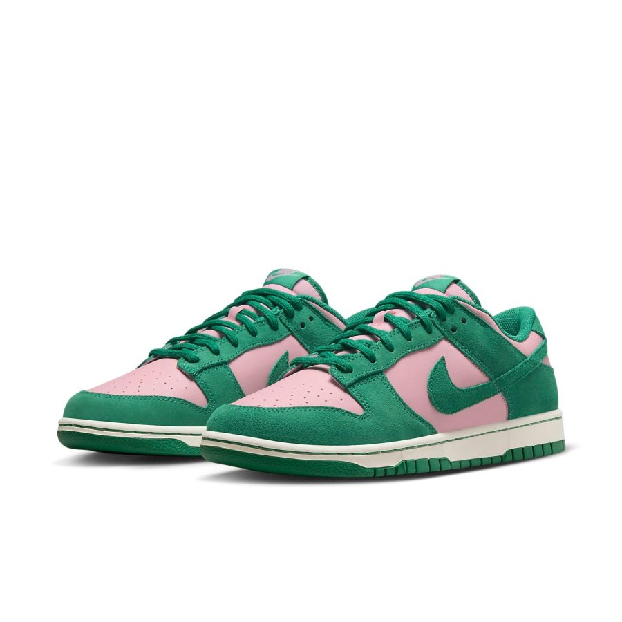 Nike Dunk Low SE ‘Malachite Medium Soft Pink’