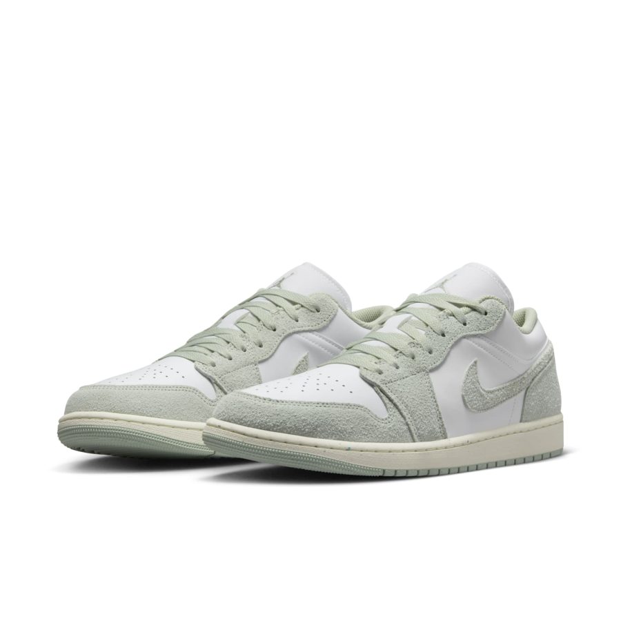 Air Jordan 1 Low SE ‘White Seafoam’