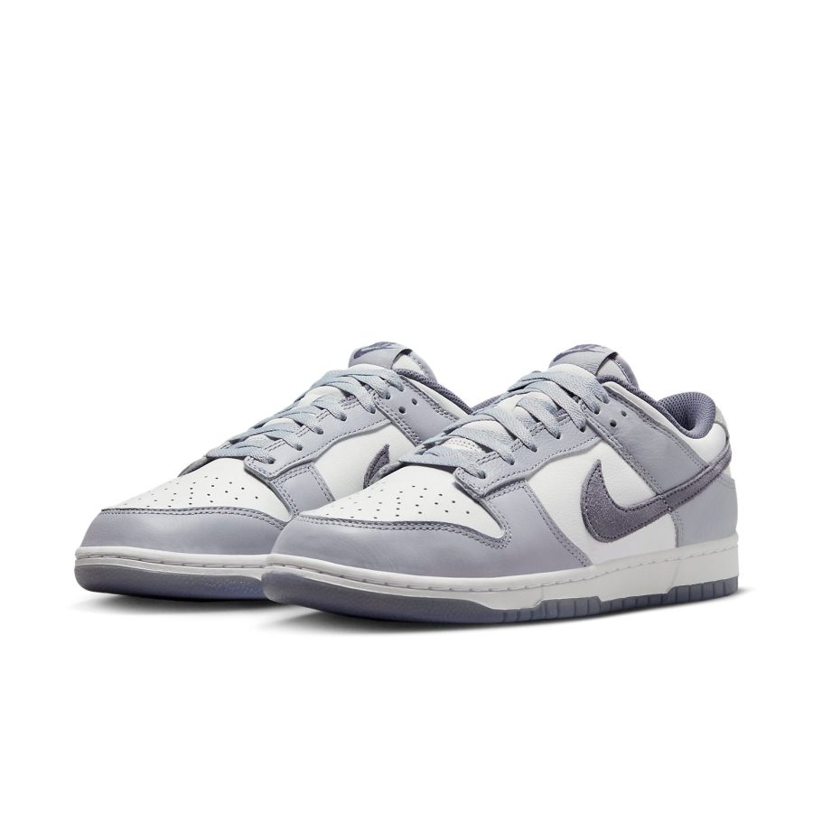 Nike Dunk Low SE ‘Light Carbon’