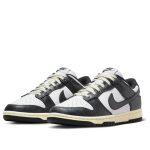 Nike Dunk Low ‘Vintage Panda’