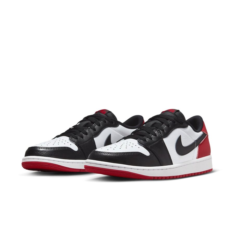 Air Jordan 1 Retro Low OG ‘Black Toe 2023’