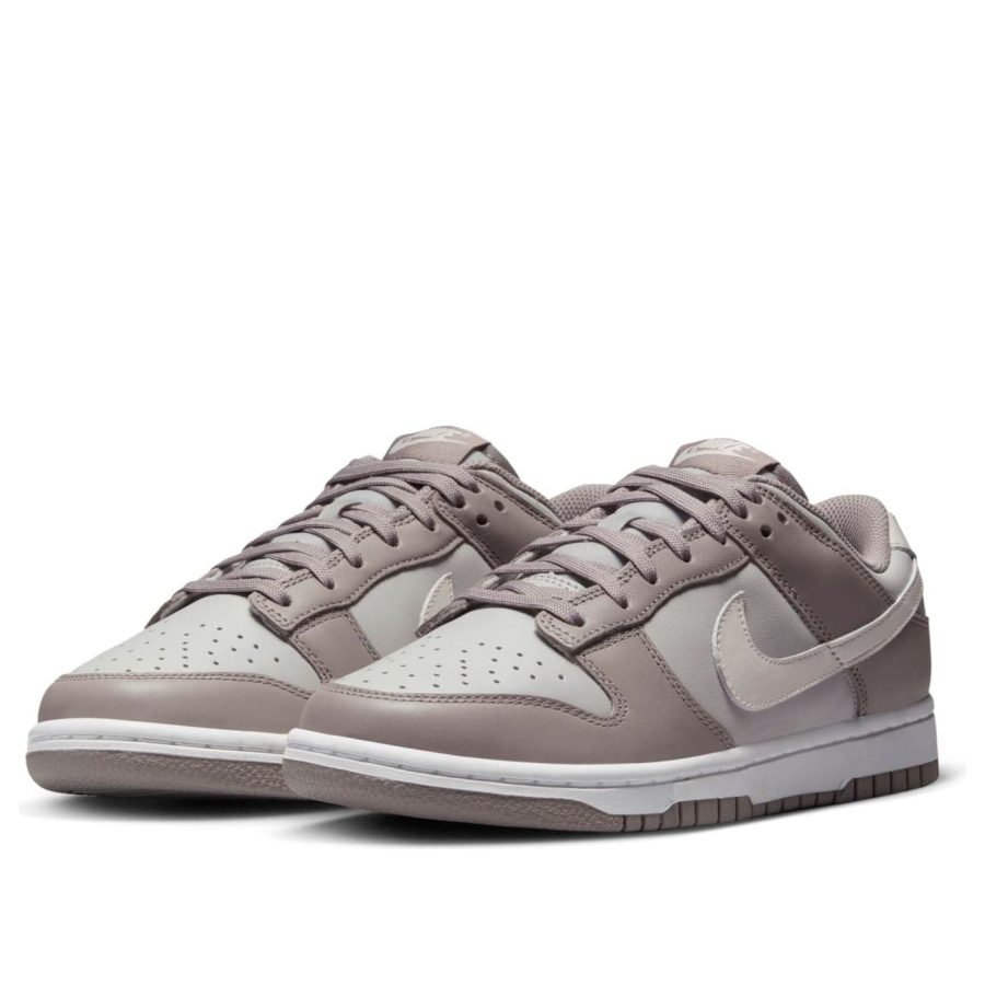 Nike Dunk Low ‘Bone Beige’
