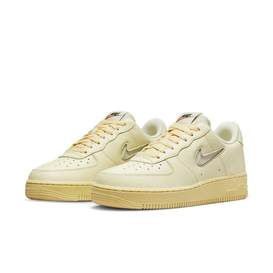 Nike Air Force 1 ’07 LX ‘Coconut Milk’