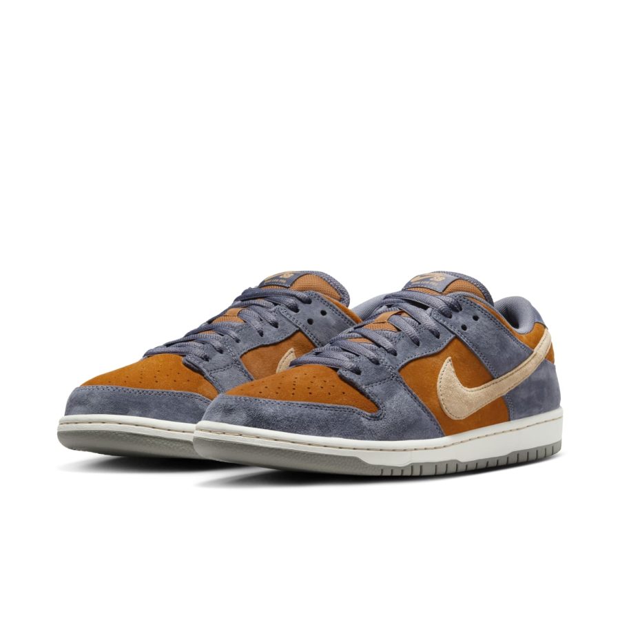 Nike SB Dunk Low ‘Light Carbon Monarch’