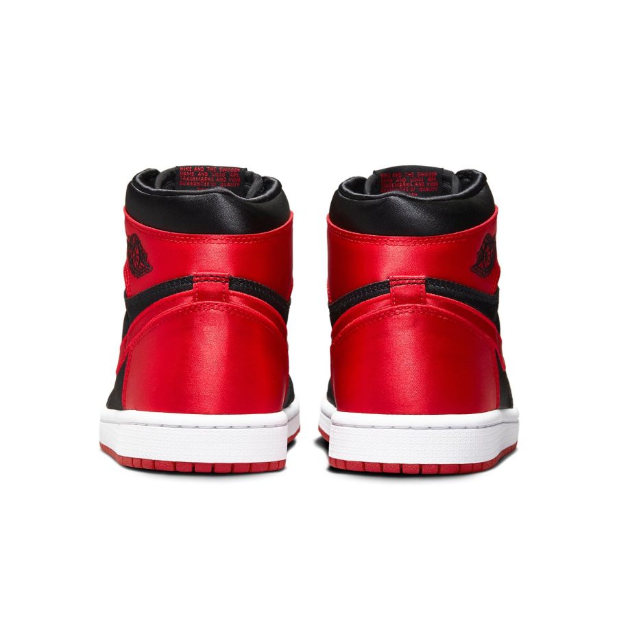 Air Jordan 1 Retro High OG ‘Satin Bred’