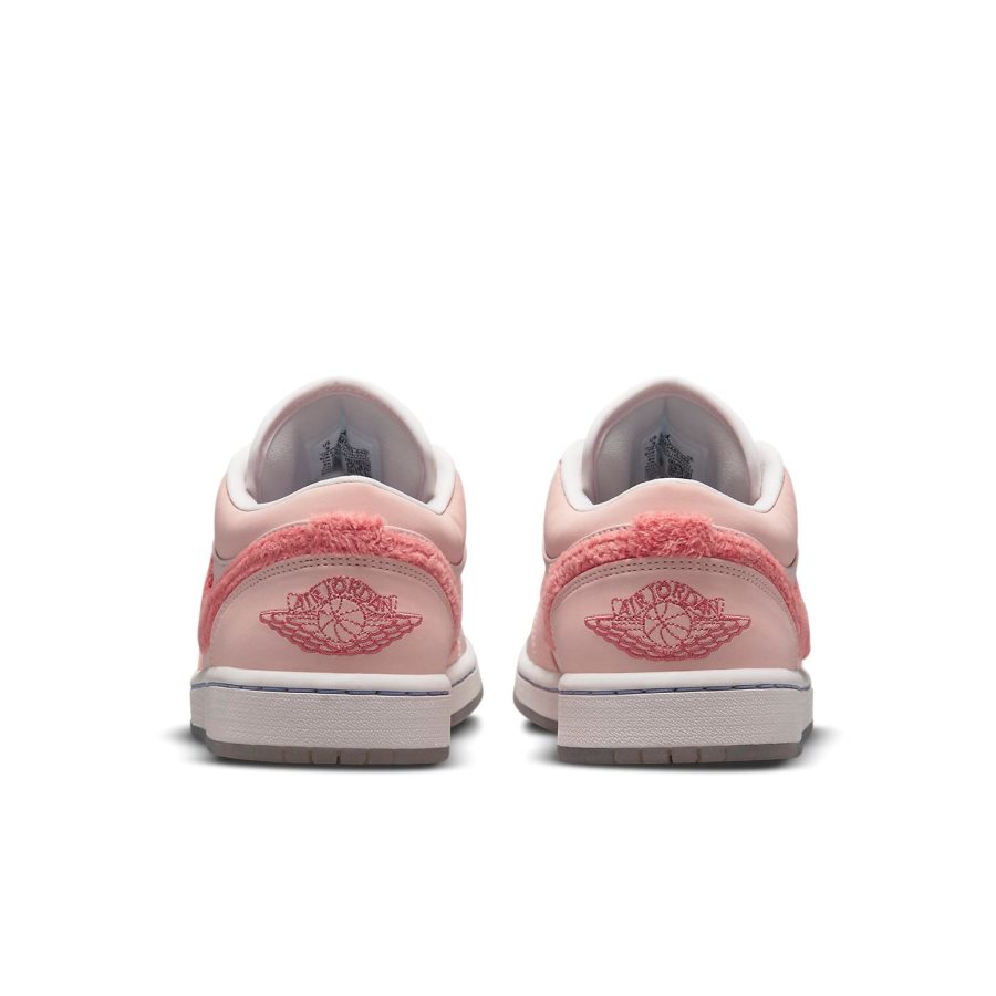 Air Jordan 1 Low SE ‘Mighty Swooshers’