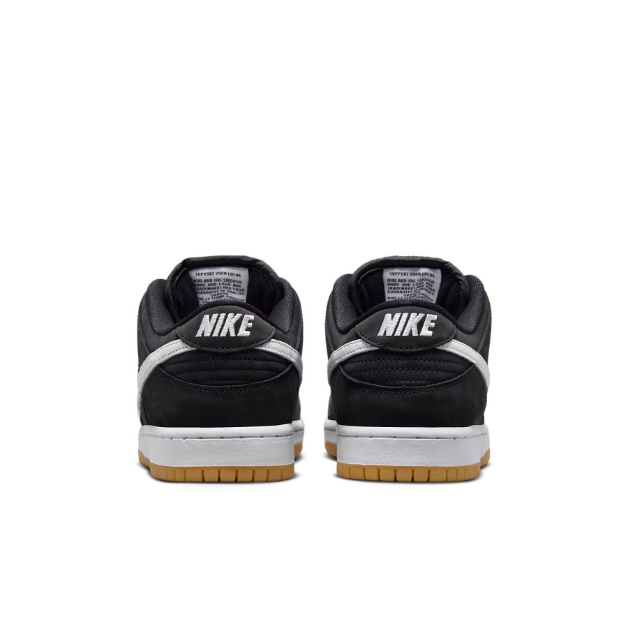Nike SB Dunk Low ‘Black Gum’