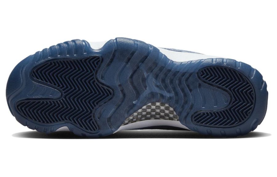 Air Jordan 11 Retro ‘Midnight Navy Velvet’