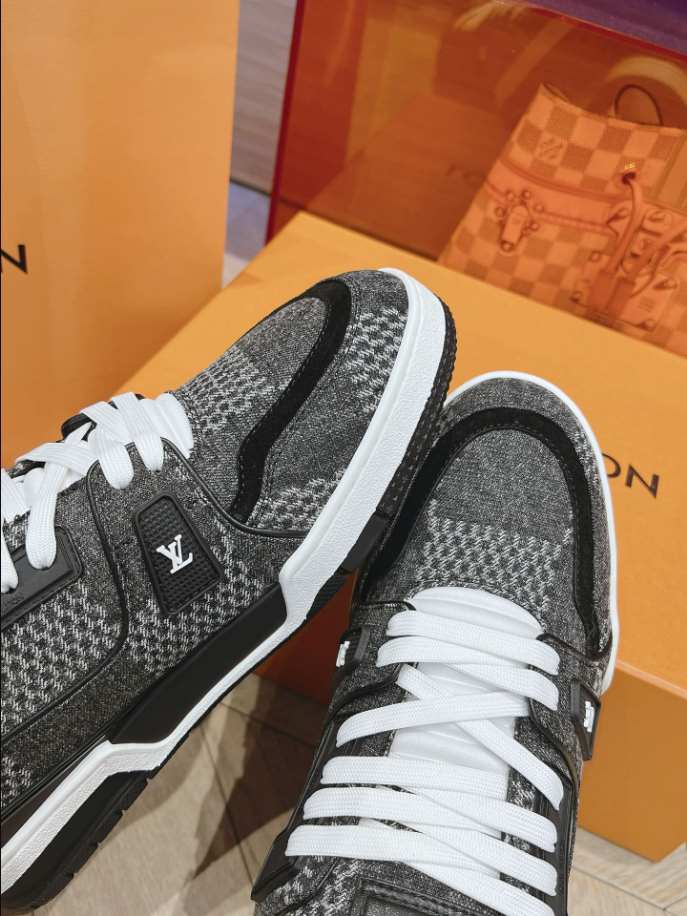 Louis Vuitton Trainer Black Damier 3D Denim Sneaker – LVS208