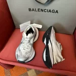 BALENCIAGA CIRCUIT SNEAKER – BLA098