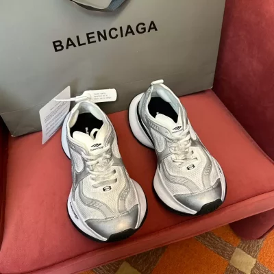 BALENCIAGA-CIRCUIT-SNEAKER-BLA098-7-1.webp
