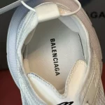 BALENCIAGA CIRCUIT SNEAKER – BLA100