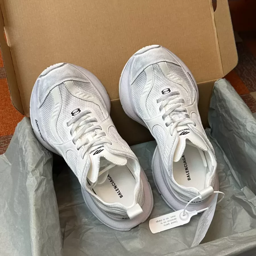 BALENCIAGA CIRCUIT SNEAKER – BLA100