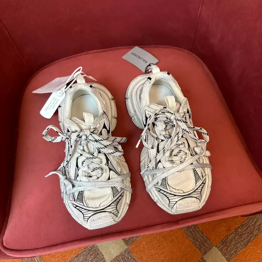 BALENCIAGA MEN’S 3XL SNEAKER – BLA109