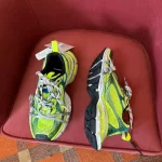 BALENCIAGA MEN’S 3XL SNEAKER – BLA112