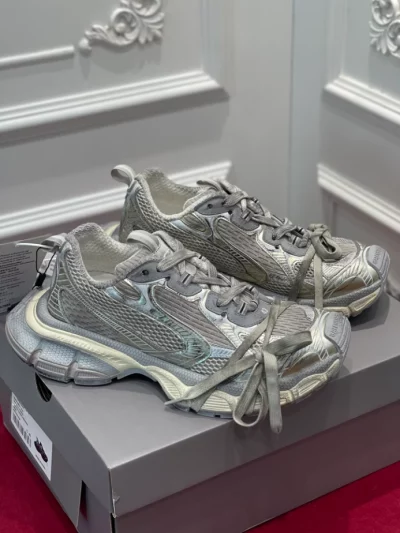 BALENCIAGA MEN’S 3XL SNEAKER – BLA117