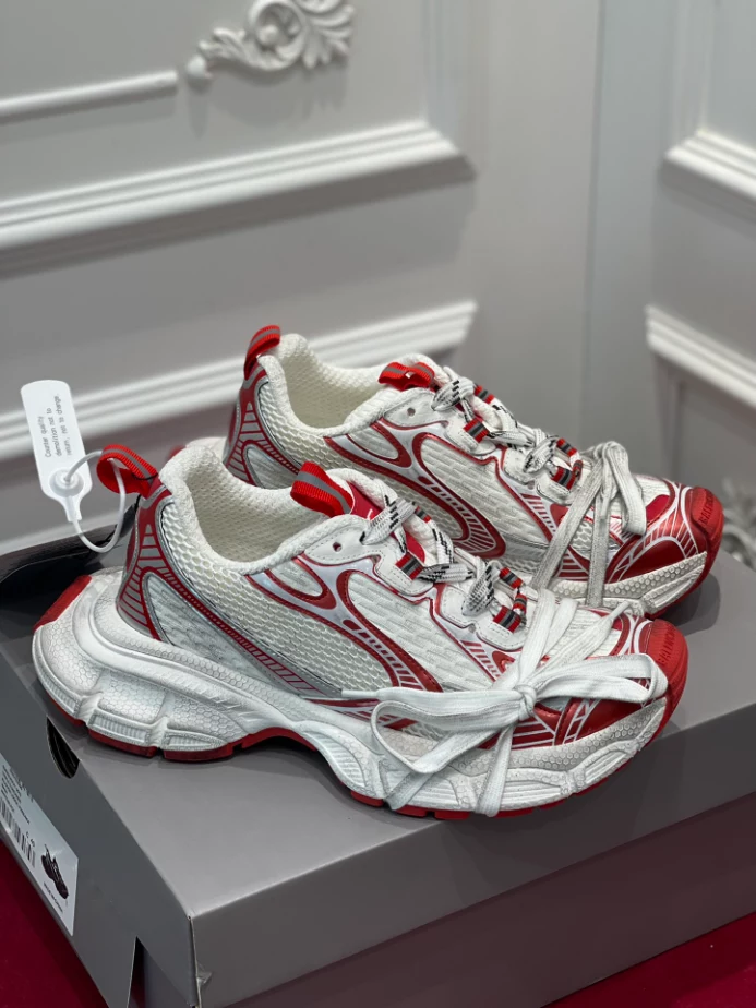 BALENCIAGA MEN’S 3XL SNEAKER – BLA118