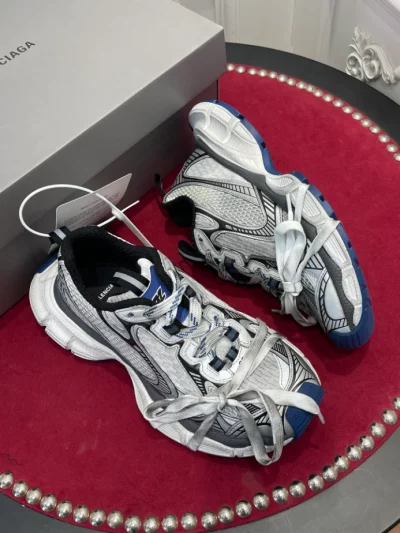 BALENCIAGA-MENS-3XL-SNEAKER-BLA122-2-1.webp