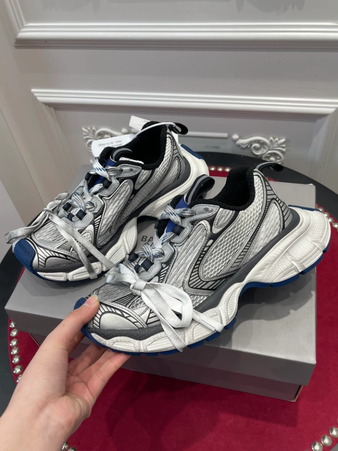 BALENCIAGA MEN’S 3XL SNEAKER – BLA122