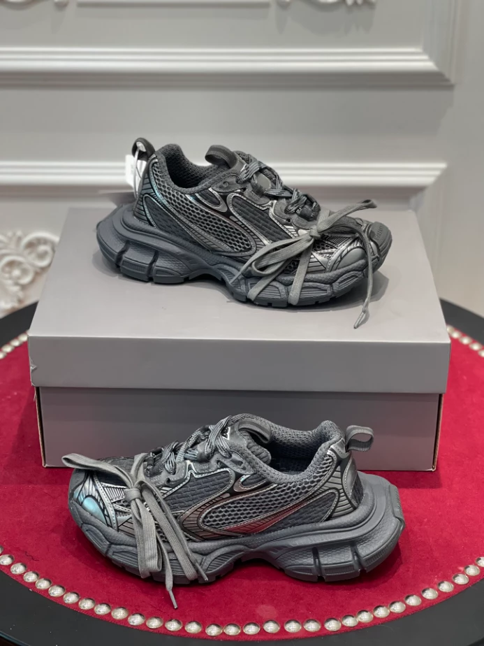 BALENCIAGA MEN’S 3XL SNEAKER – BLA123