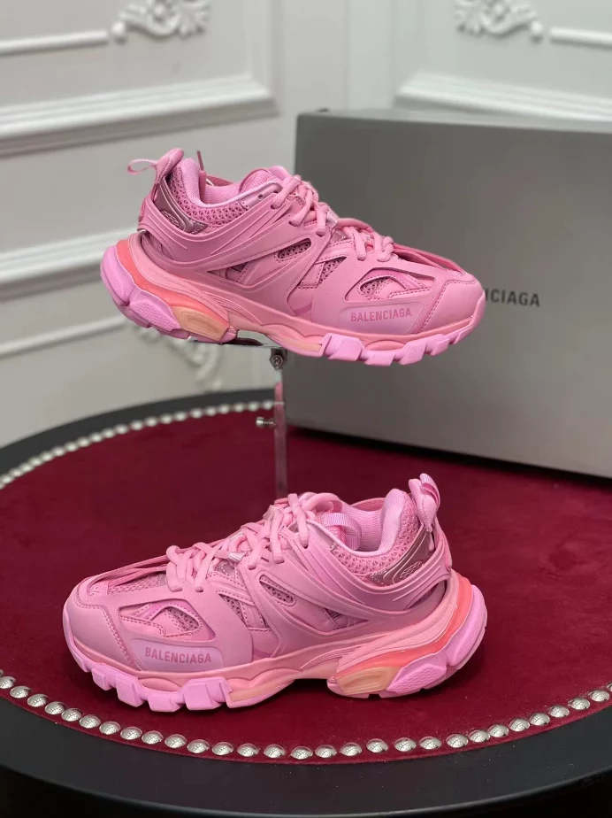 BALENCIAGA TRACK SNEAKER – BLA125