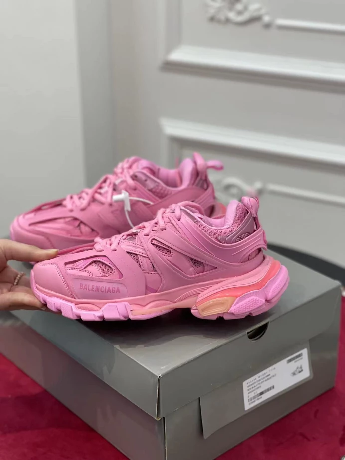 BALENCIAGA TRACK SNEAKER – BLA125