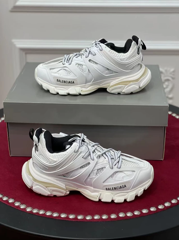 BALENCIAGA TRACK SNEAKER – BLA126
