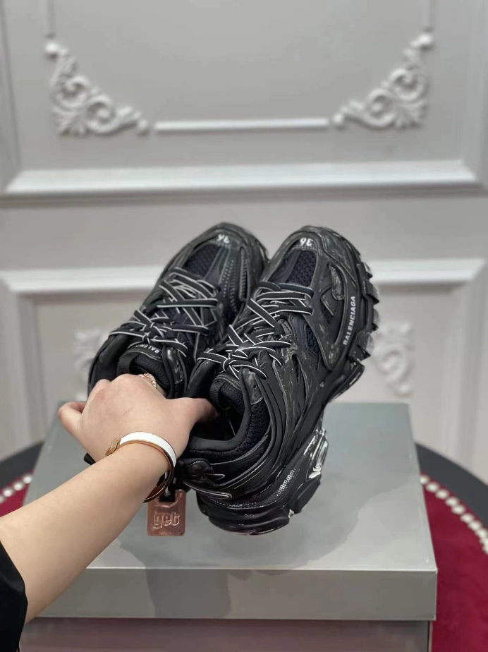 BALENCIAGA TRACK SNEAKER – BLA127