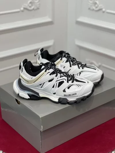 BALENCIAGA TRACK SNEAKER – BLA128