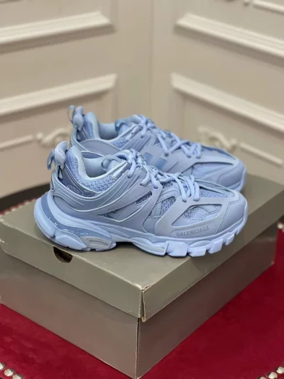 BALENCIAGA TRACK SNEAKER – BLA131